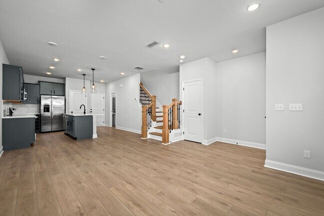Building Photo - 2718 Willowoak Trl