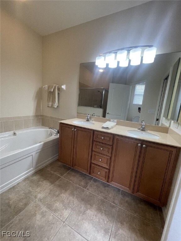 Building Photo - 13818 Village Creek Dr