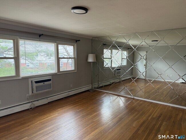 Building Photo - 239 Cherry Hill Dr