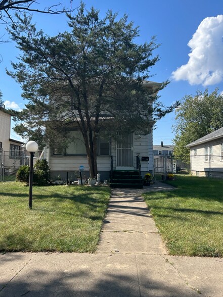 Primary Photo - 358 Arthur St