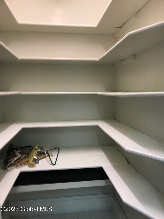 Building Photo - 354 4th Ave