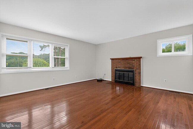 Building Photo - 3149 Southfield Dr
