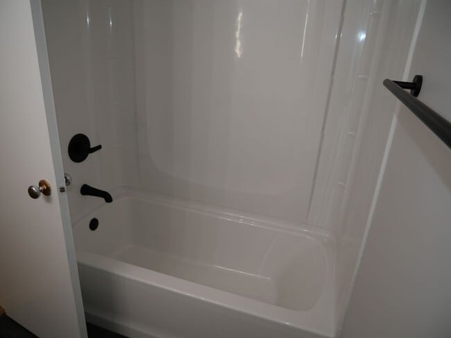 Building Photo - 8 Terrace Dr