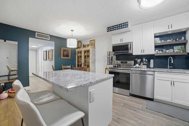 Building Photo - 9412 S Belfort Cir