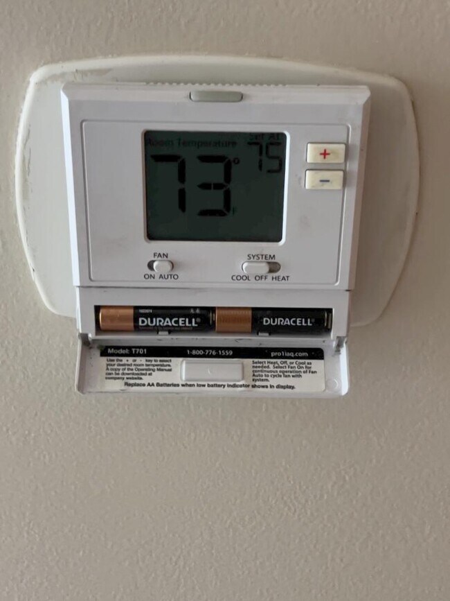 Building Photo - 253 NE 2nd St