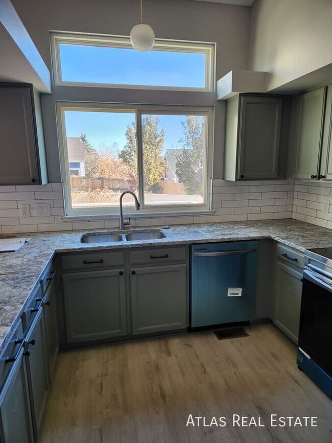 Building Photo - 13356 Albion Cir