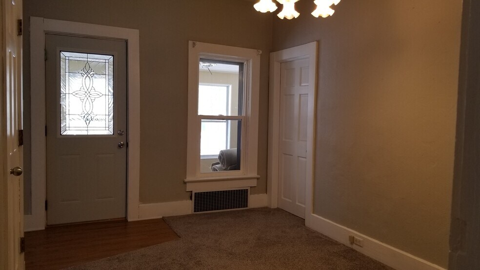 Building Photo - 1057 Reynolds St