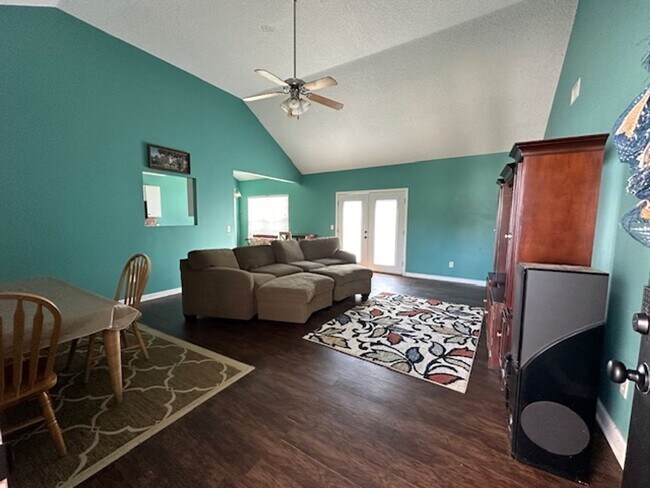 Building Photo - 4 Bedroom in Whispering Pines
