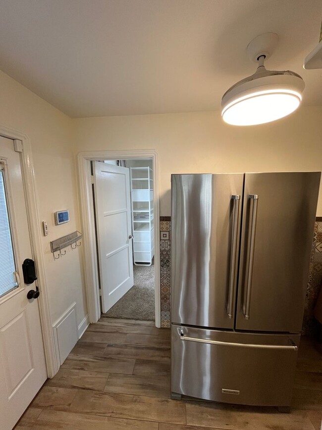 Building Photo - 2 Bedroom 2 Bath Single Family Home in Orange