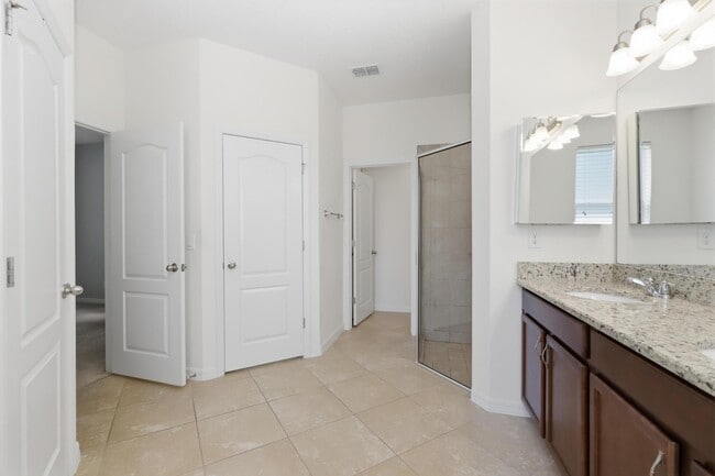 Building Photo - 740 Preakness Cir
