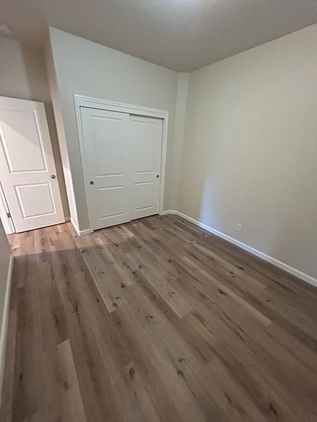 Building Photo - Charming 3 Bedroom in Great Location!