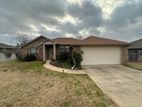 Building Photo - Stunning 3-Bedroom Home in Lindale – Spaci...