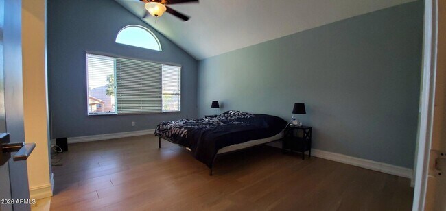 Building Photo - 1301 W Windrift Way
