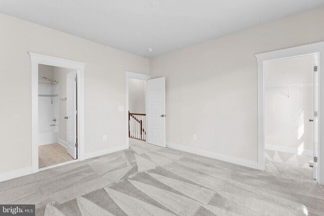 Building Photo - 207 Miles Hawk Terrace