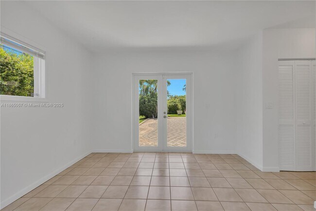 Building Photo - 8261 SW 165th Terrace