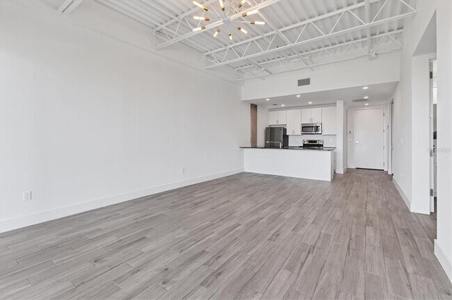 Building Photo - 332 Cocoanut Ave