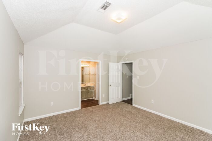 Building Photo - 1590 Belle Trees Dr
