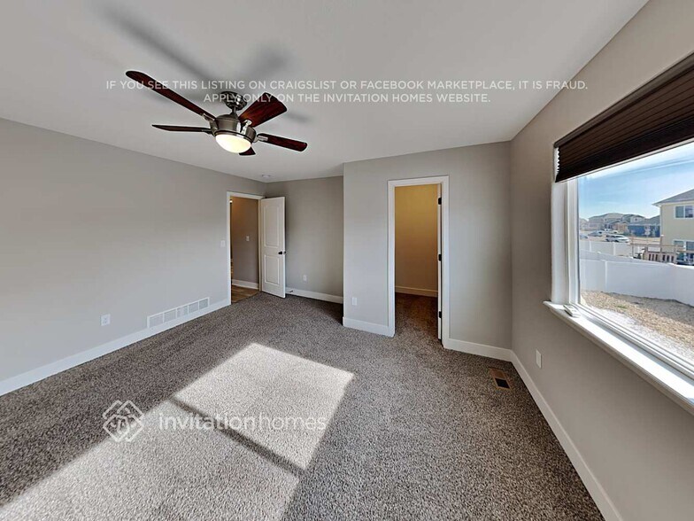 Building Photo - 243 Castle Dr