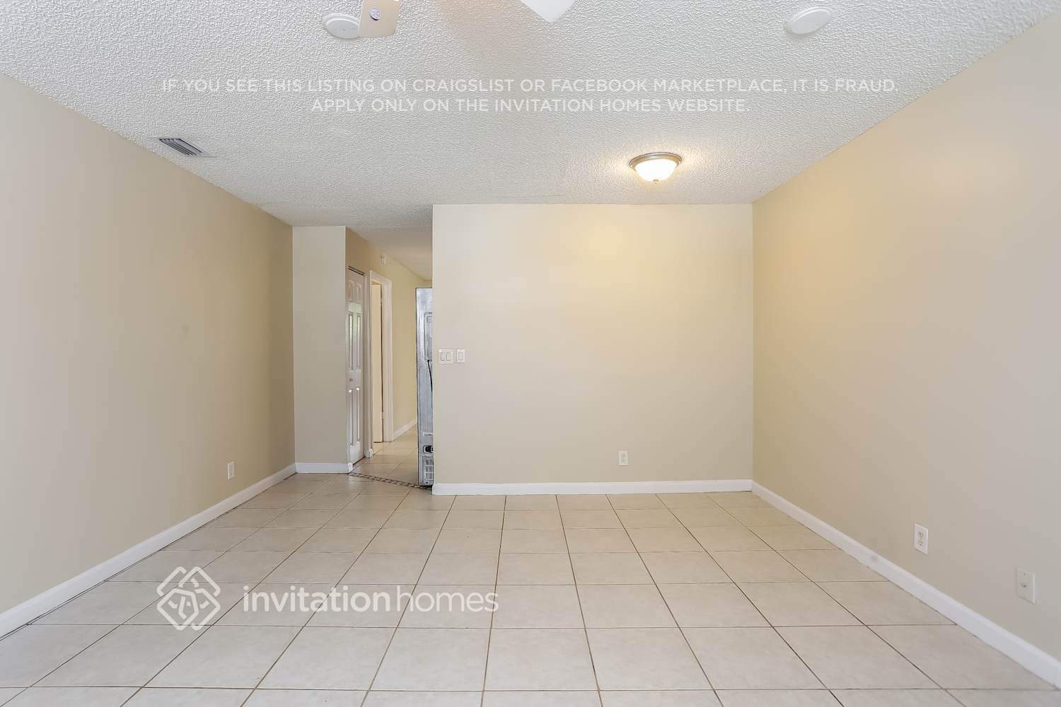 Building Photo - 5926 Ithaca Cir W