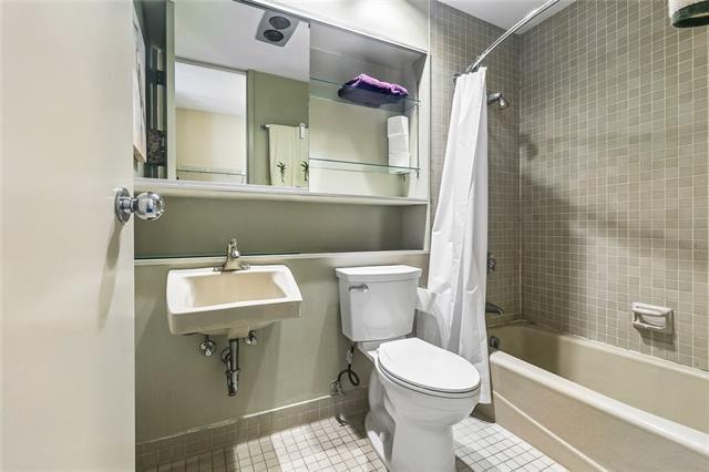 Building Photo - 232 Decatur St