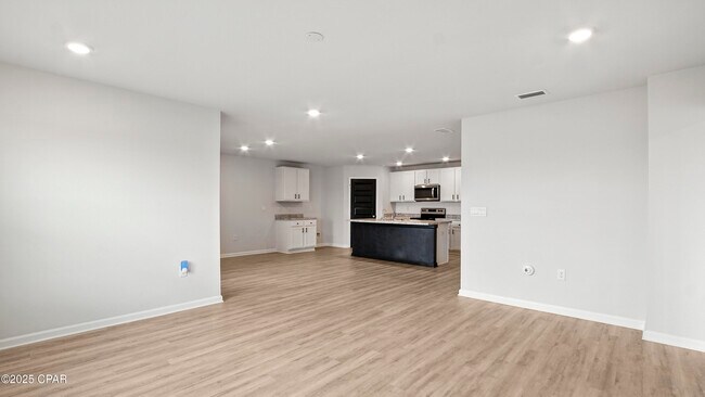 Building Photo - 6488 Slabinski Ln