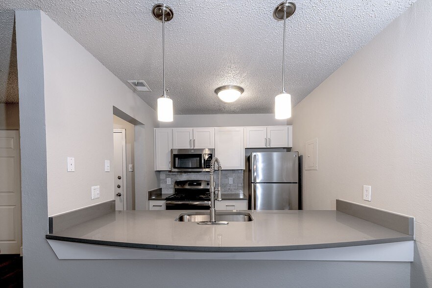 Halston 8850 Ferguson Rd Dallas TX 75228 Apartment Finder