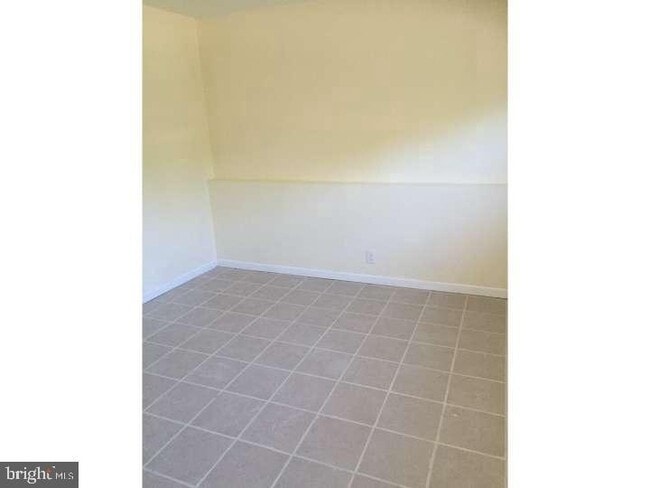 Building Photo - 208 Haddon Rd