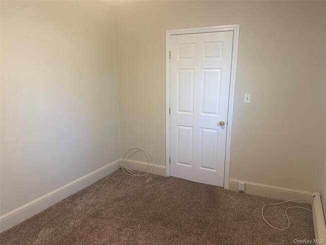 Building Photo - 55 Cedarhurst Ave