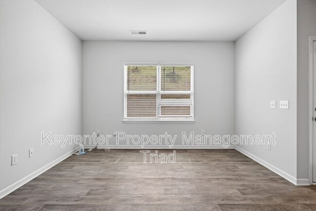 Building Photo - 3705 Nathans Wy