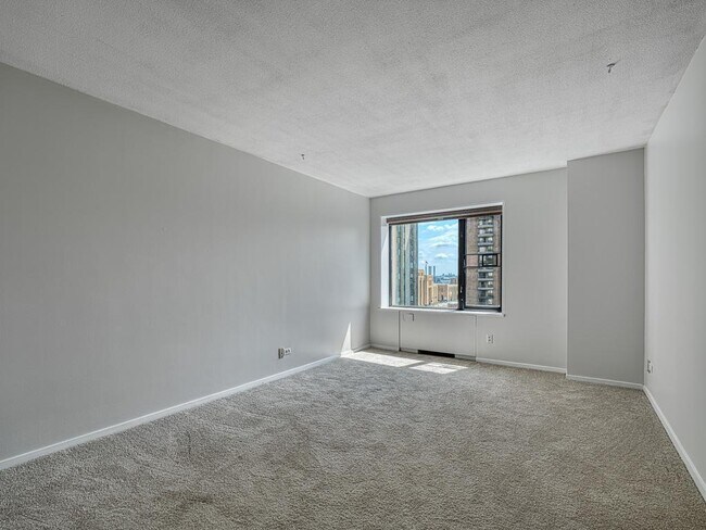 Building Photo - 15 S 1st St