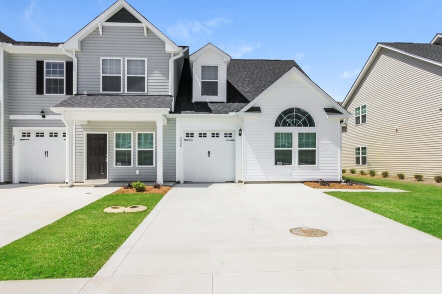Building Photo - 7291 Bellacroft Dr