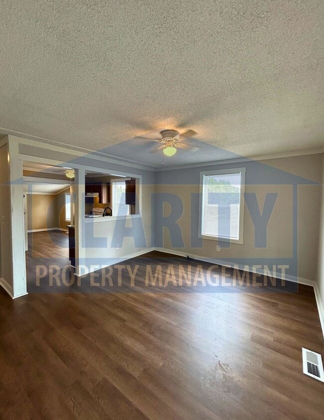 Building Photo - Four-bedroom home in Calhoun, TN!