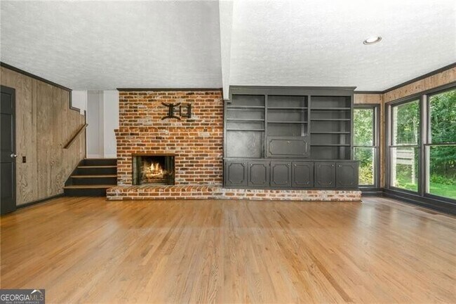 Building Photo - 5599 Bend Creek Rd