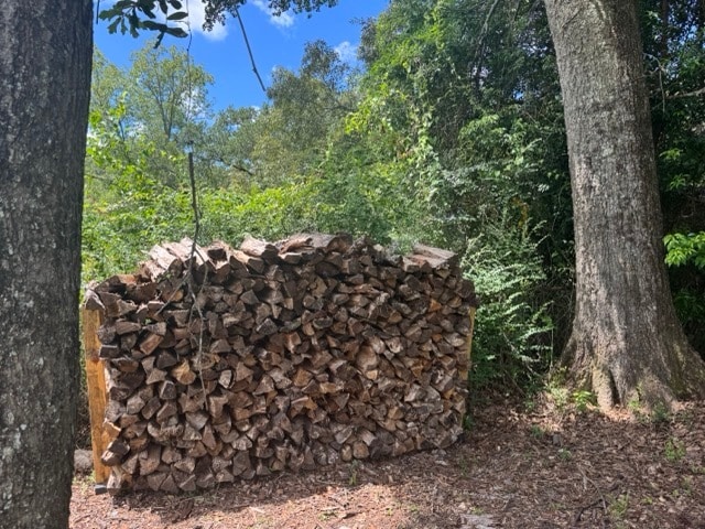 Building Photo - Rebecca