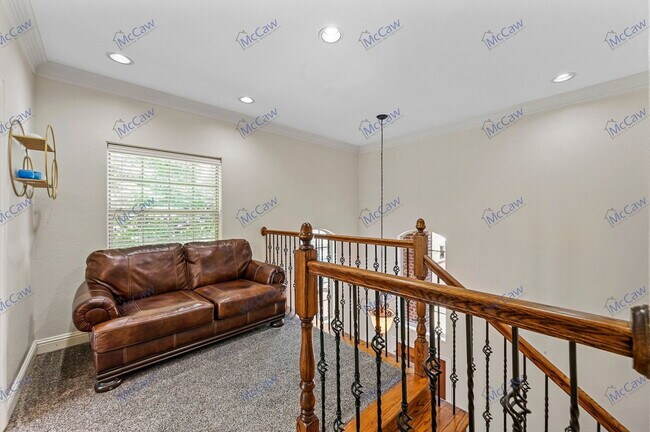 Building Photo - 5211 Mission Ave