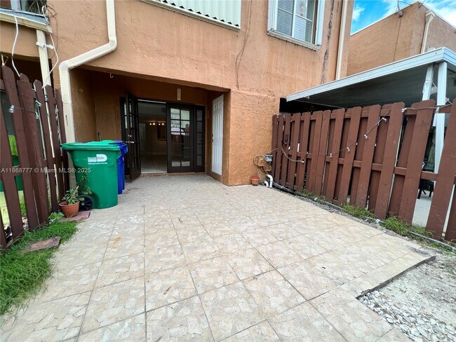 Building Photo - 1187 NW 124th Ave