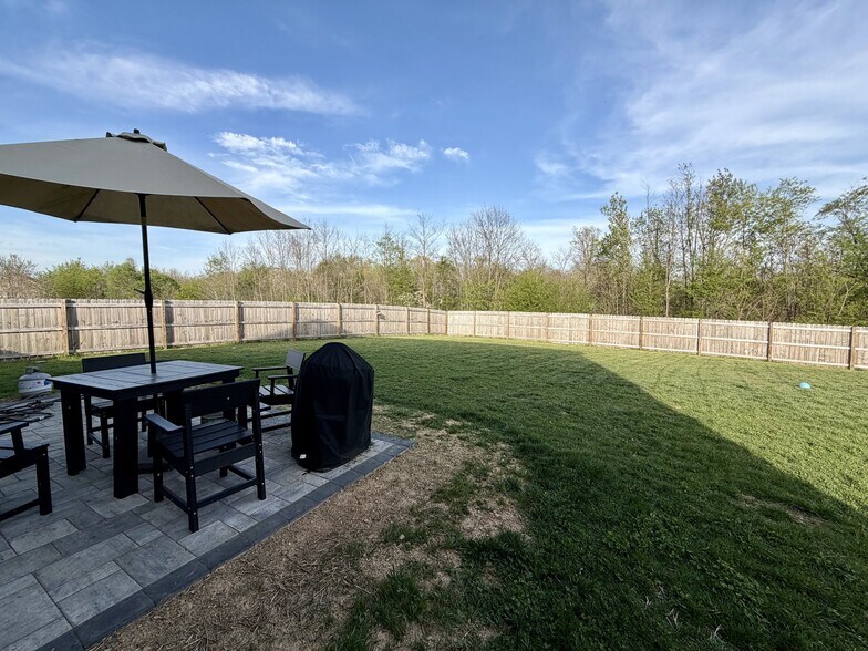 Building Photo - 349 Eurasian Dr