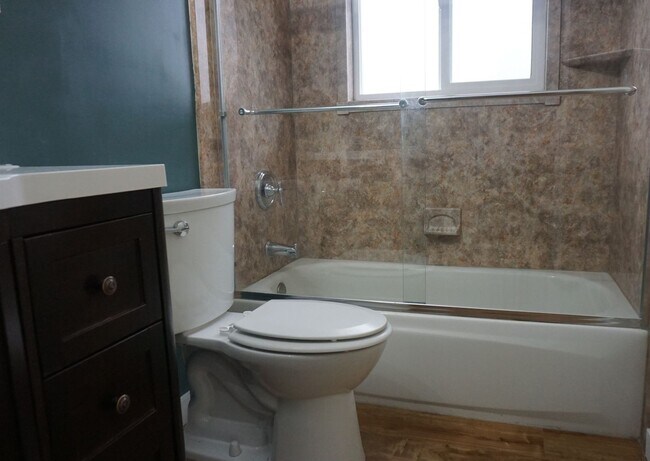 Building Photo - 3706 W Pensacola Cir