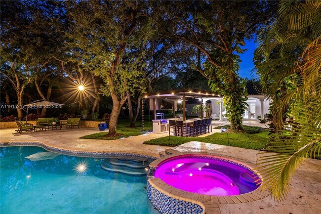 Building Photo - 8941 SW 65th Ct