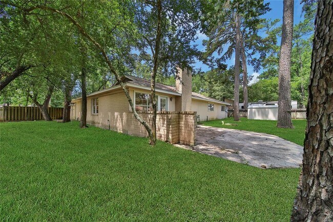Building Photo - 259 Spring Pines Dr