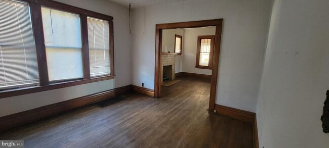 Building Photo - 1301 13th St