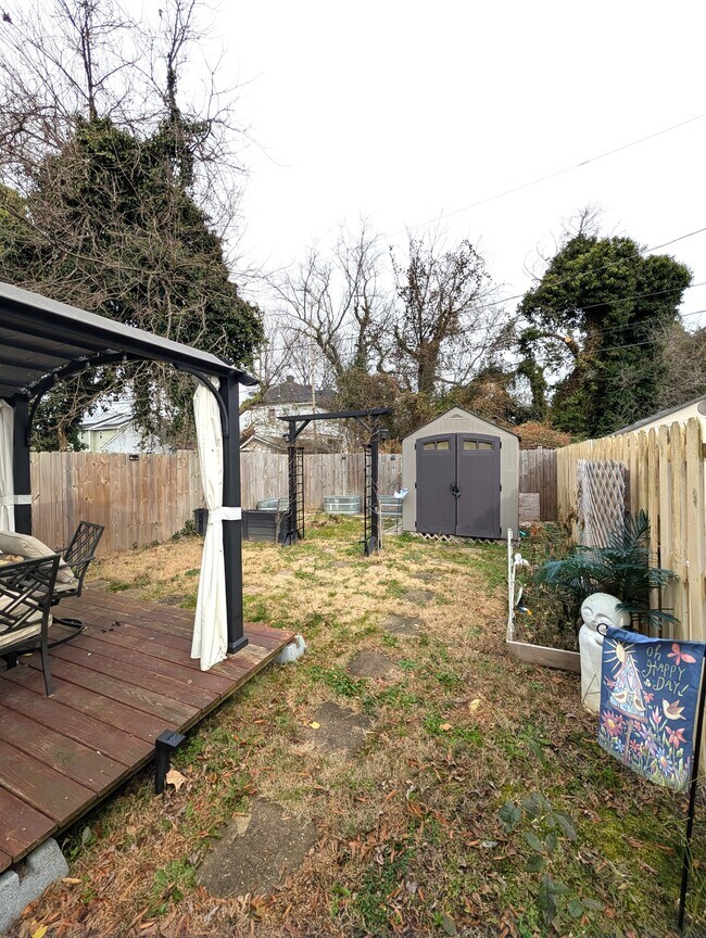 Building Photo - 52 Buxton Ave