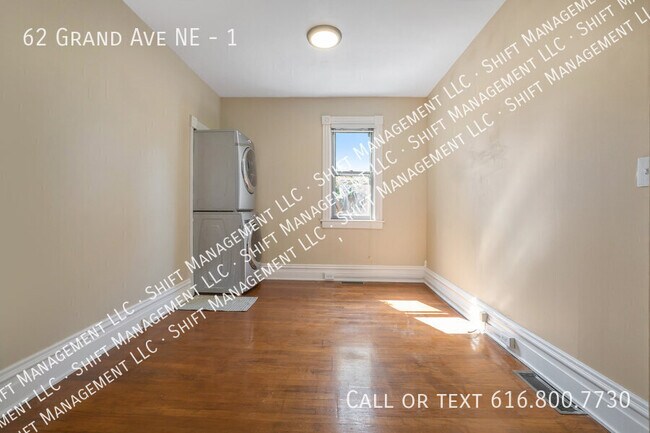 Building Photo - 62 Grand Ave NE
