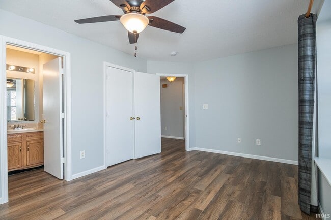 Building Photo - 635 S Fieldstone Blvd