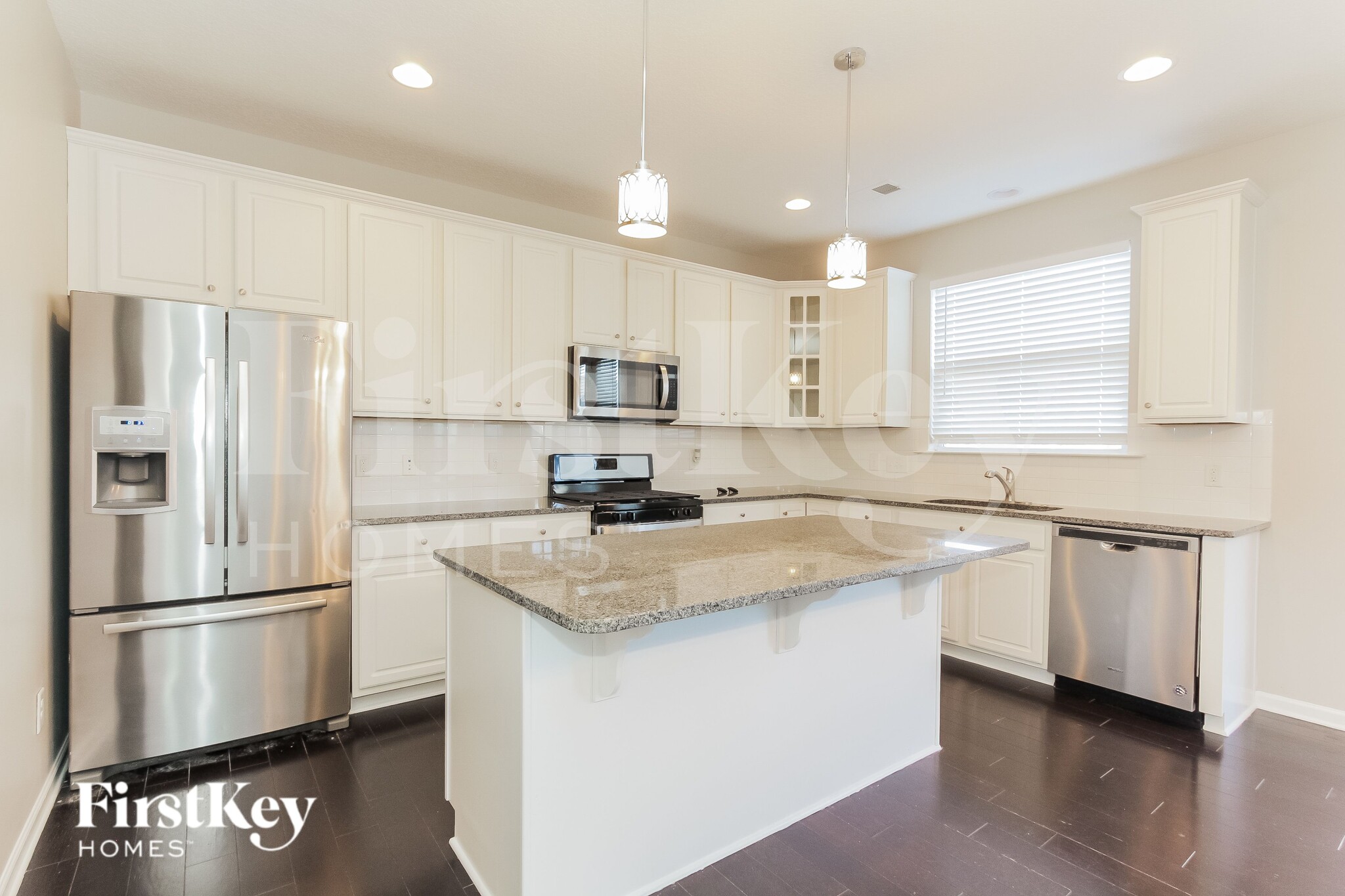 Building Photo - 9829 Skybluff Cir