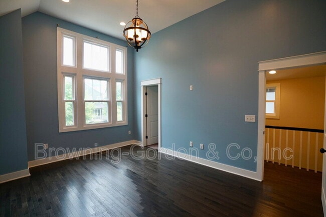 Building Photo - 3402 Shelby Bottoms Bnd