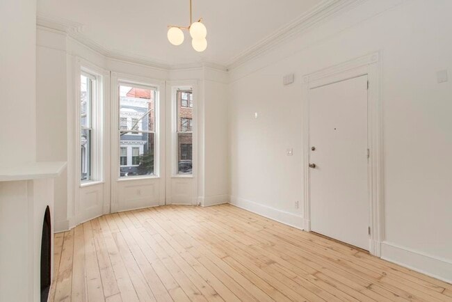 Building Photo - 339 Ogden Ave.