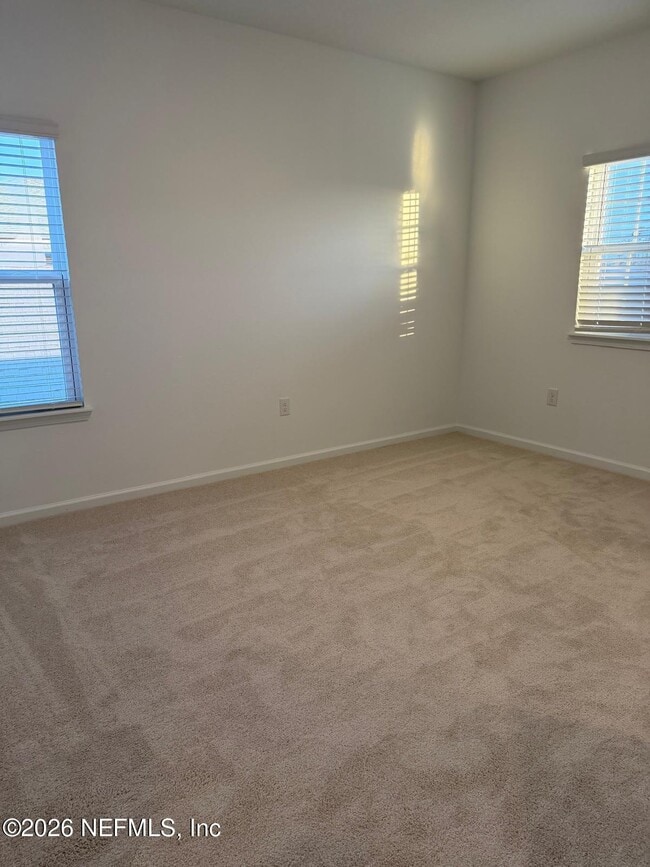 Building Photo - 624 Farmfield Dr