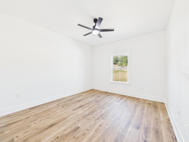 Building Photo - 333 Shoal River Dr