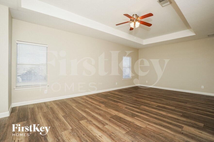 Building Photo - 1157 Kite Cor